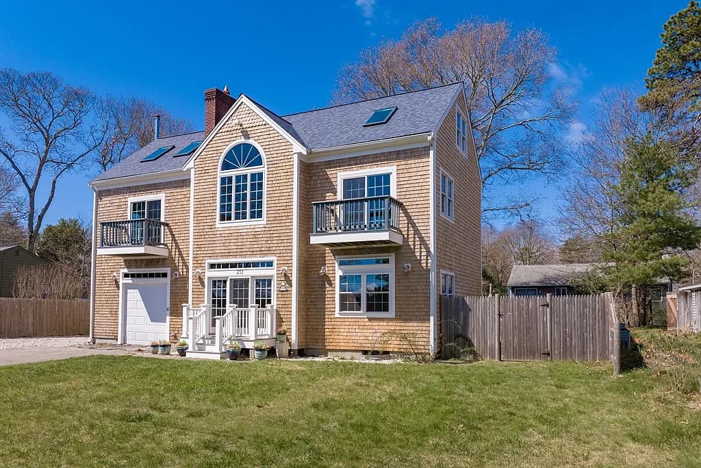 251 Lakeside Dr - Photo 4
