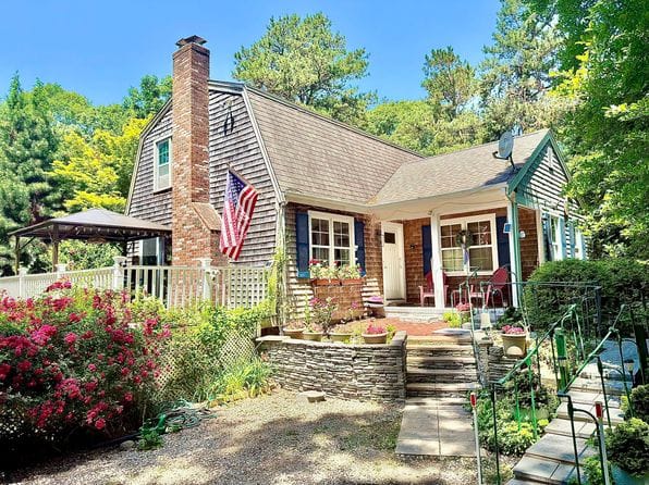 25 Muskegat Road