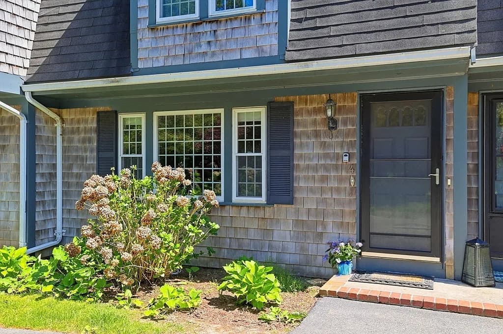 374 Davisville Rd #4 - Photo 4