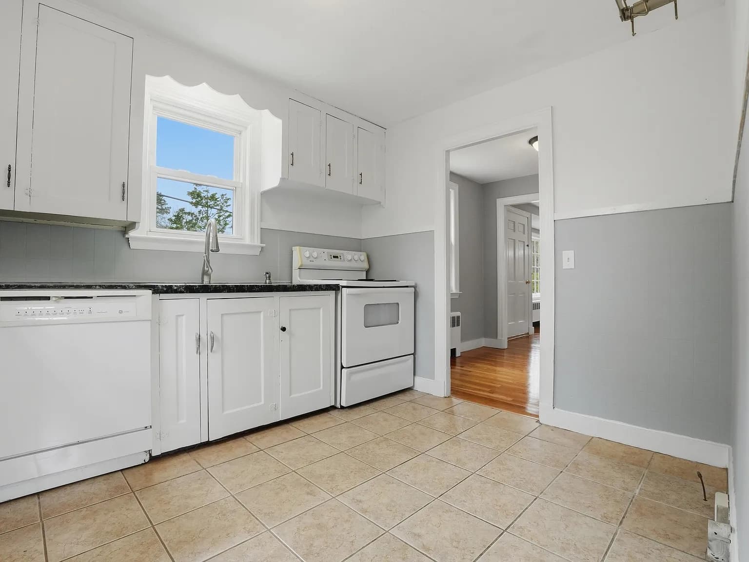 590 Sandwich Road - Photo 5