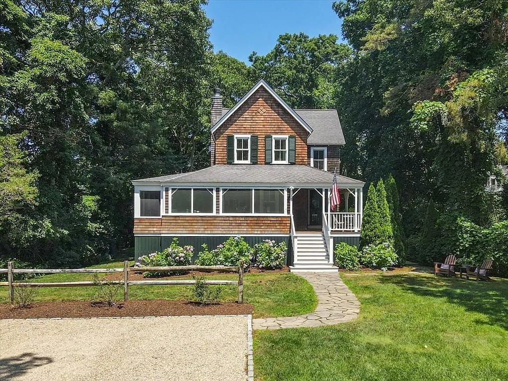 7 Brenton Rd