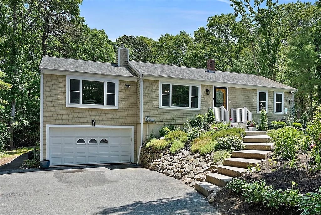 35 Braeburn Ct