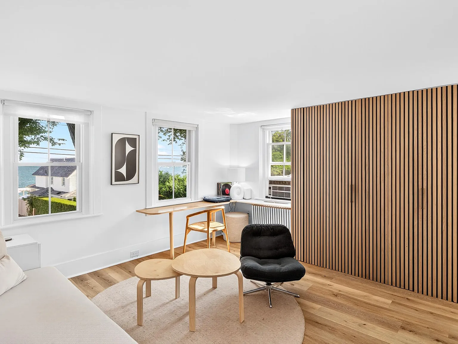 476 Commercial Street Unit 4 - Photo 1