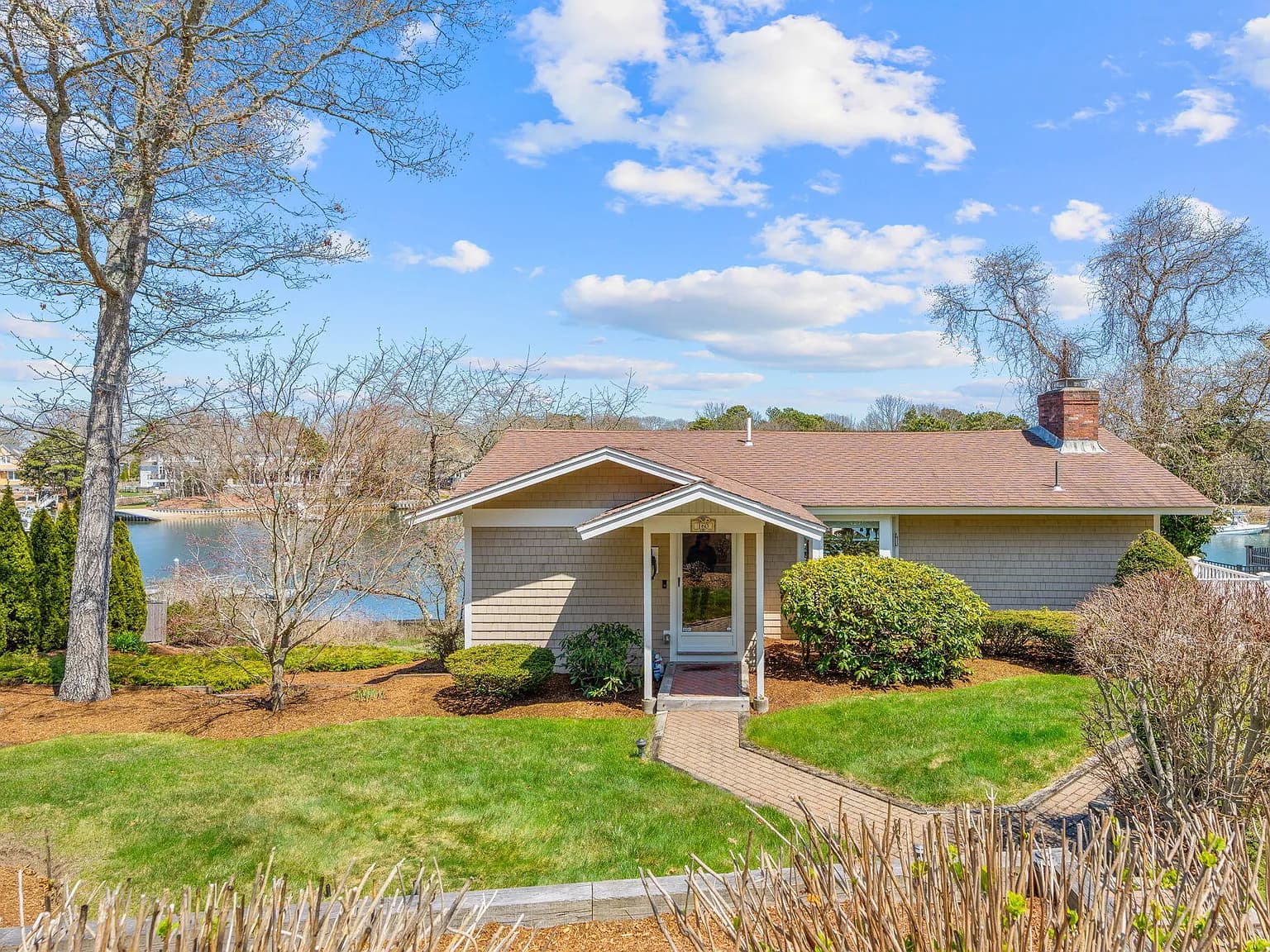 160 Waterway, Mashpee