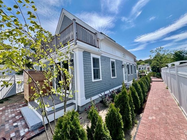 65 Franklin Street UNIT AB