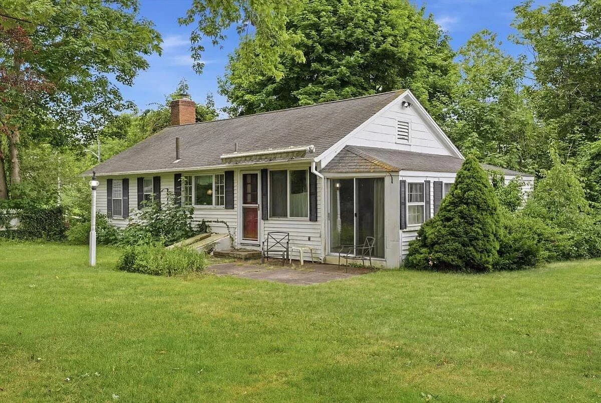 127 Pine Avenue - Photo 3