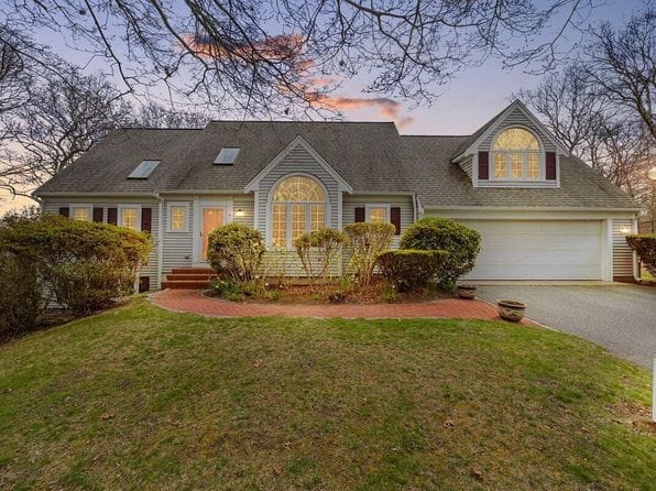 8 Telegraph Hill Road