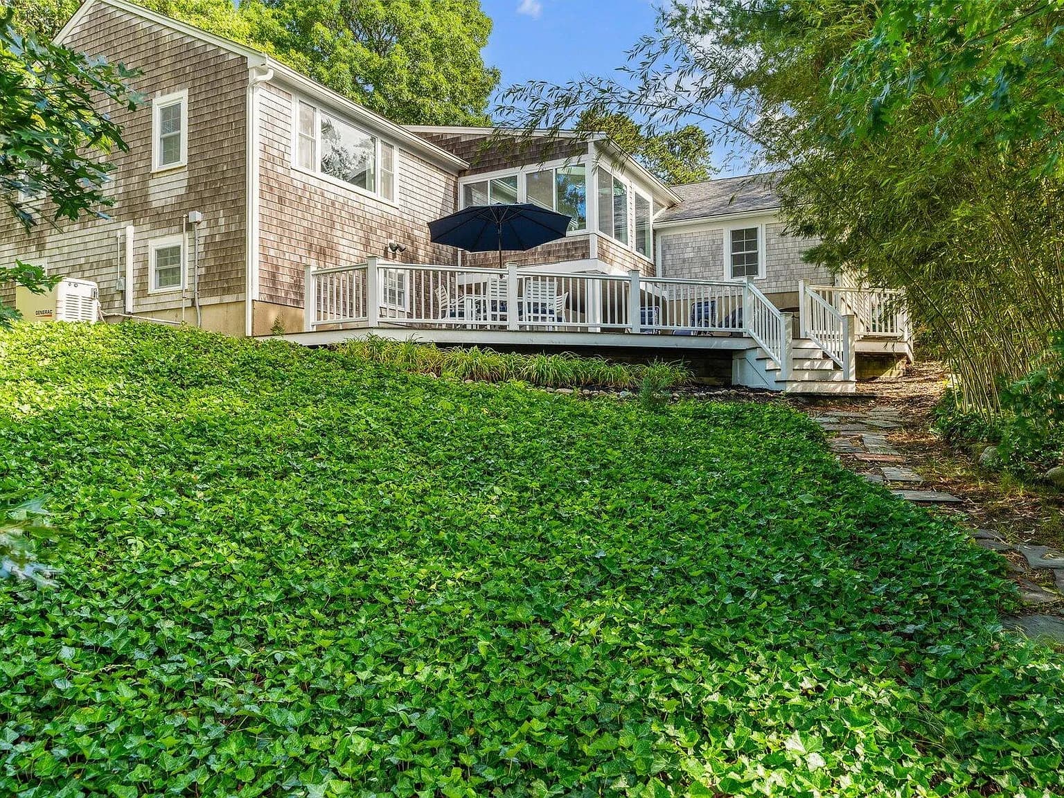 864 W Yarmouth Road - Photo 3