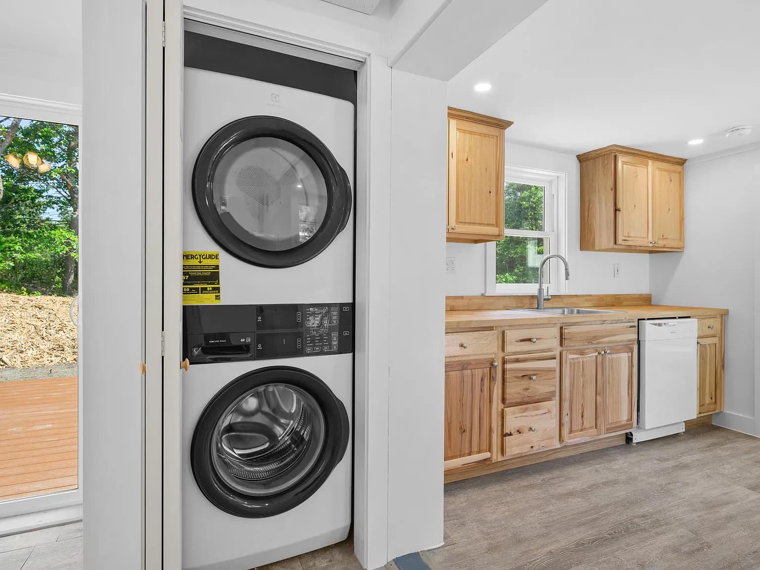 95 Shore Road #8 - Photo 4