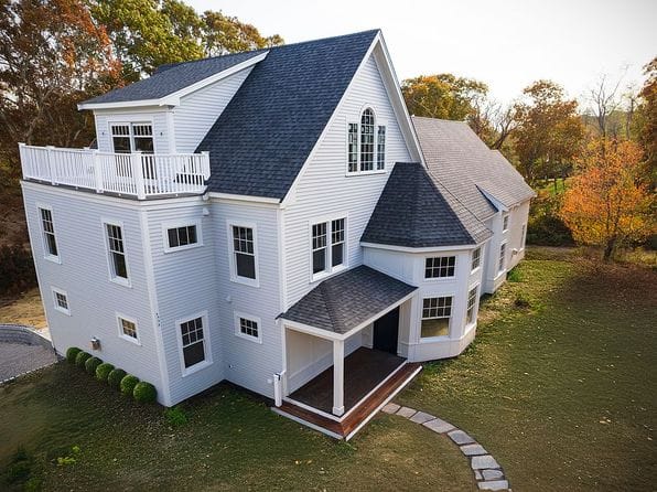 114 Old Jail Ln