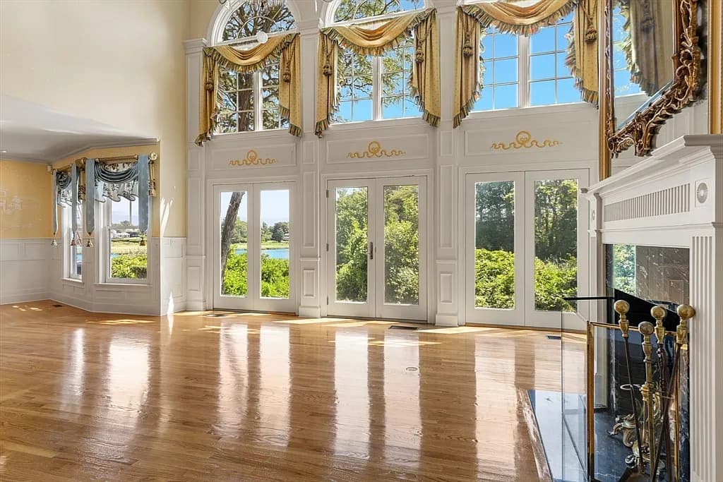 4390 Main St - Photo 6