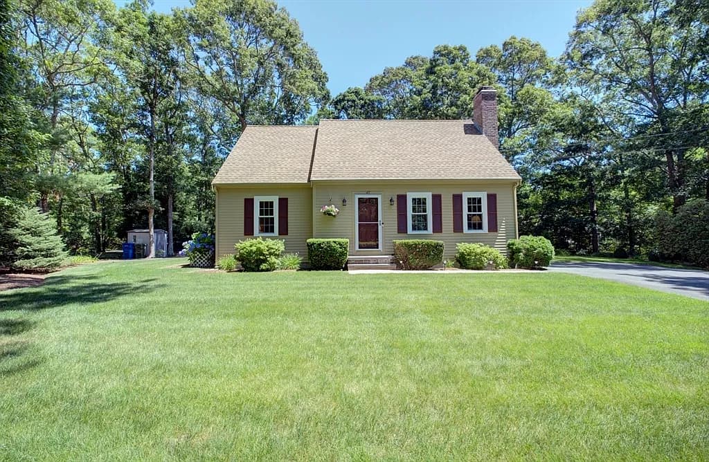 47 Simmons Rd - Photo 1