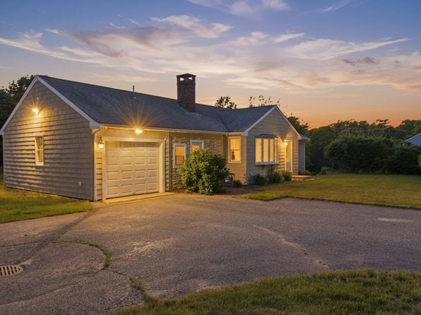 1115 Shootflying Hill Road