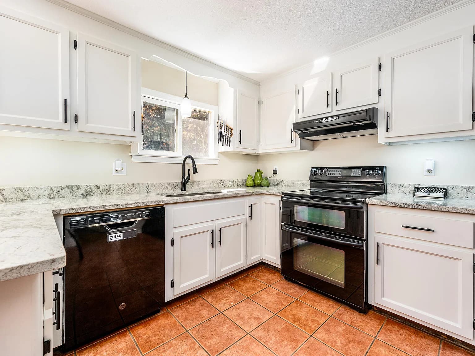 6 Emerald Way - Photo 6