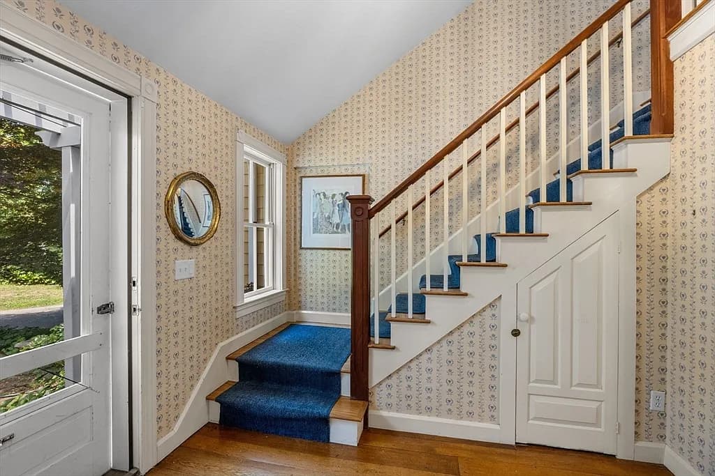 18 Old County Rd - Photo 6