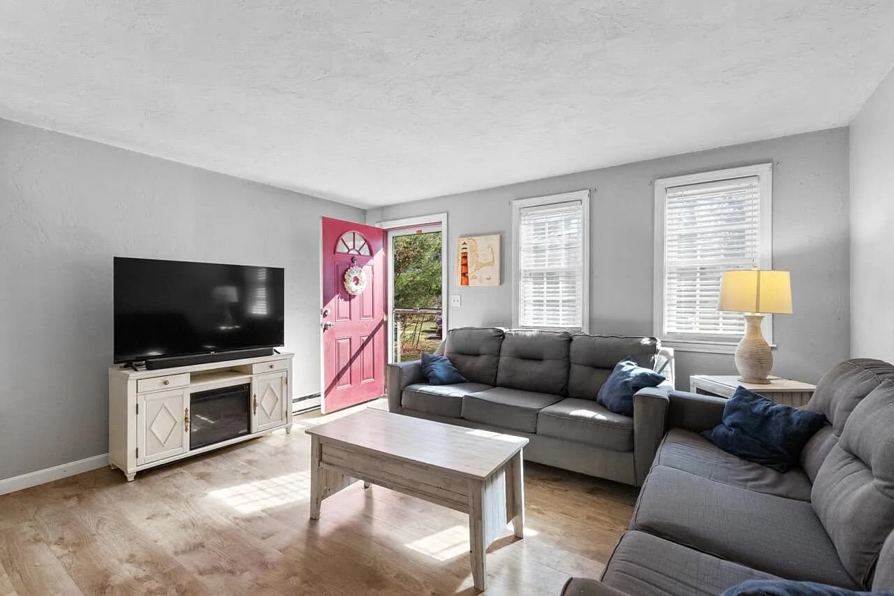 300 Falmouth Road APT 20D - Photo 4