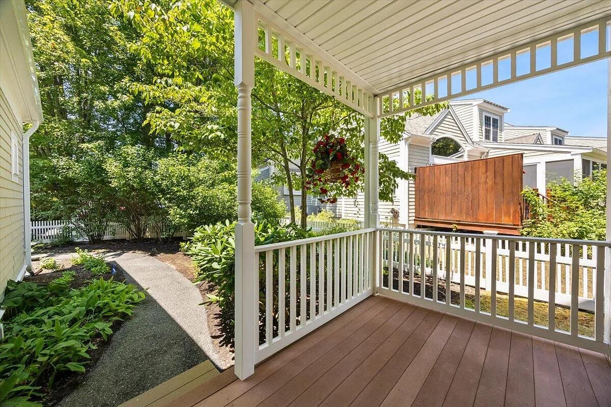 9 Blue Meadow Court UNIT 9 - Photo 4