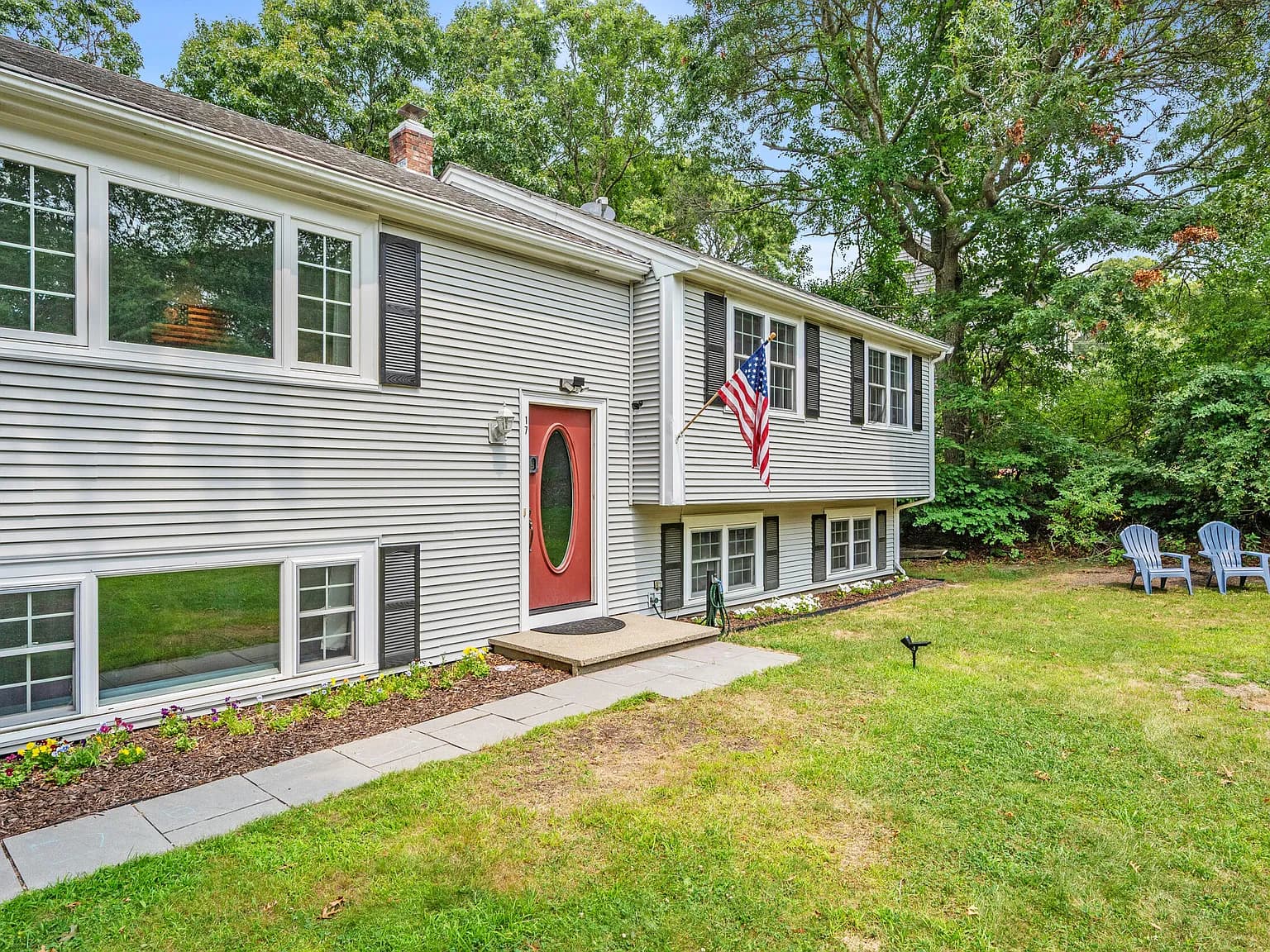 17 Colony Avenue - Photo 1