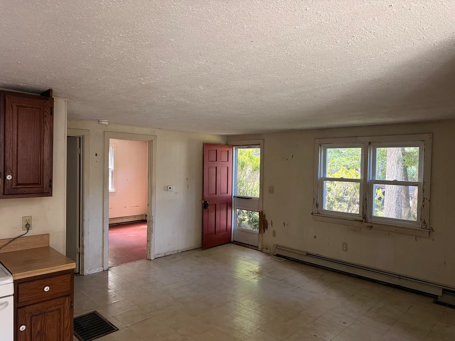 16 Lake Road E - Photo 2