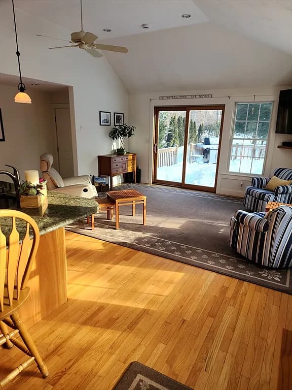 52 Old Colony Dr - Photo 2