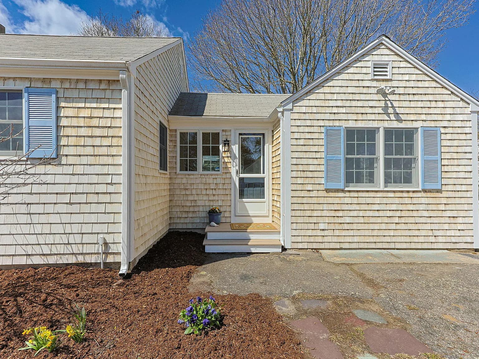 22 Mandeville Road - Photo 4