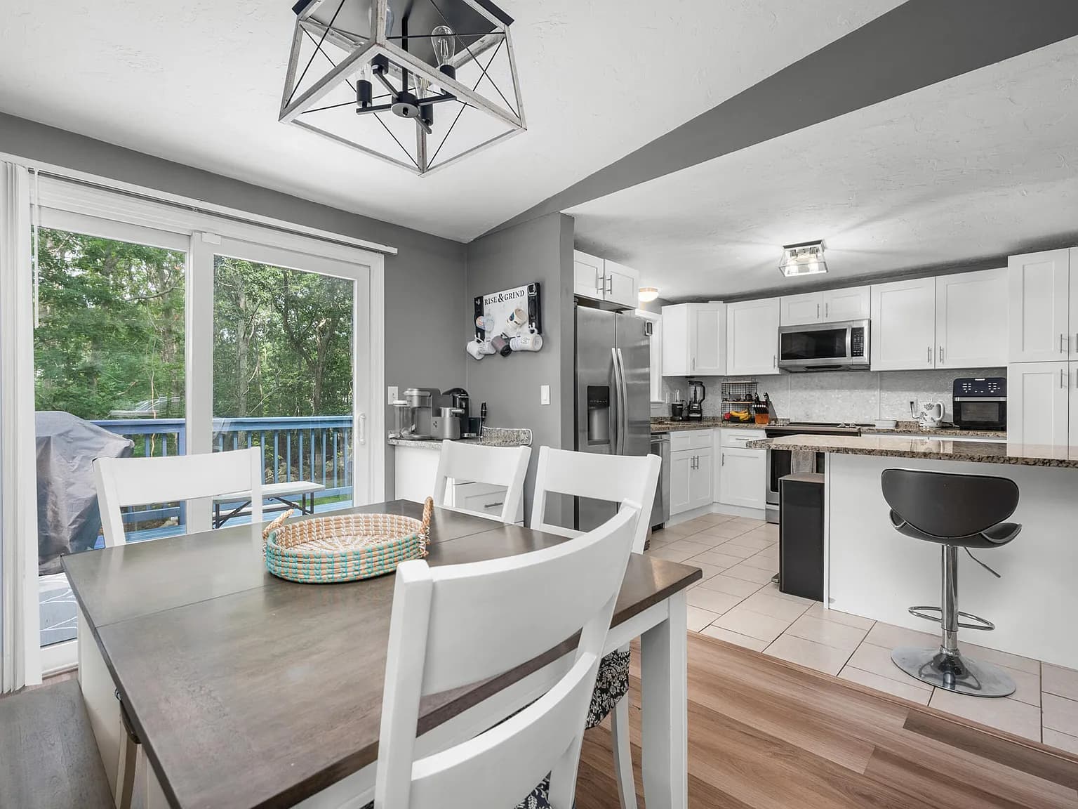 17 Colony Avenue - Photo 6