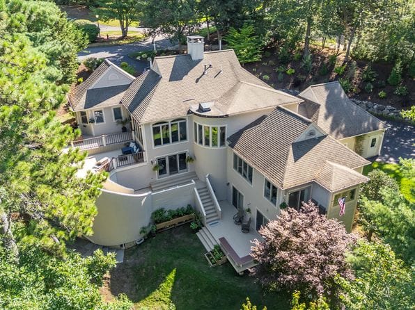 3 Glenwood Lane