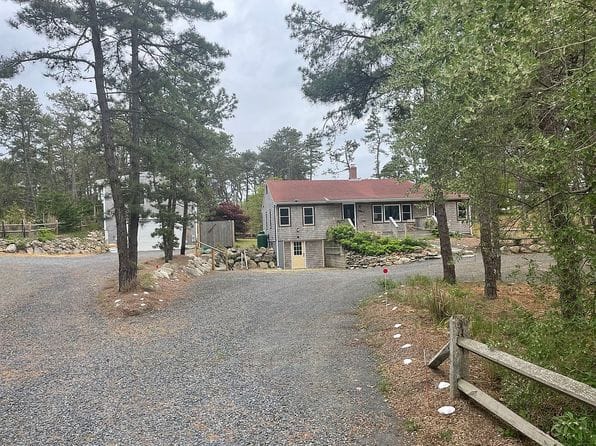 45 Indian Neck Rd