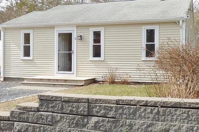 3 Circuit Road N - Photo 1