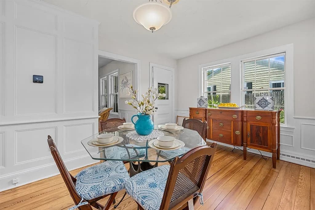 181 School St - Photo 4