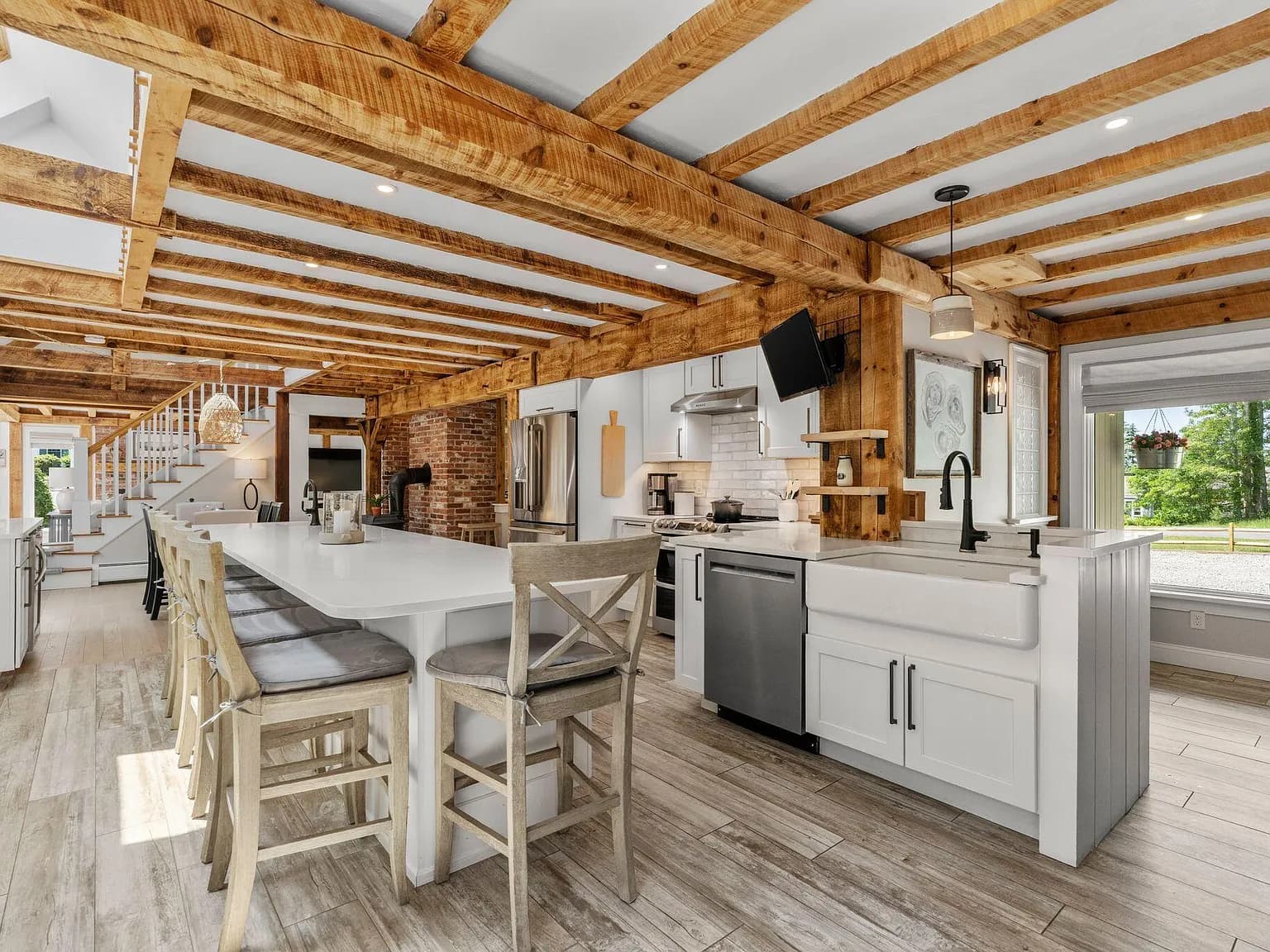 14 Second Street - Photo 3