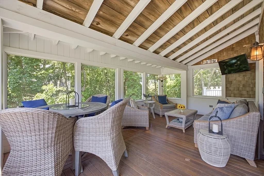 7 Brenton Rd - Photo 4