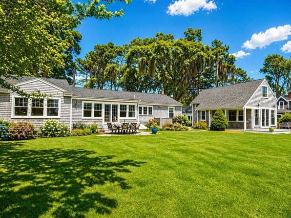 400 Davisville Road, East Falmouth