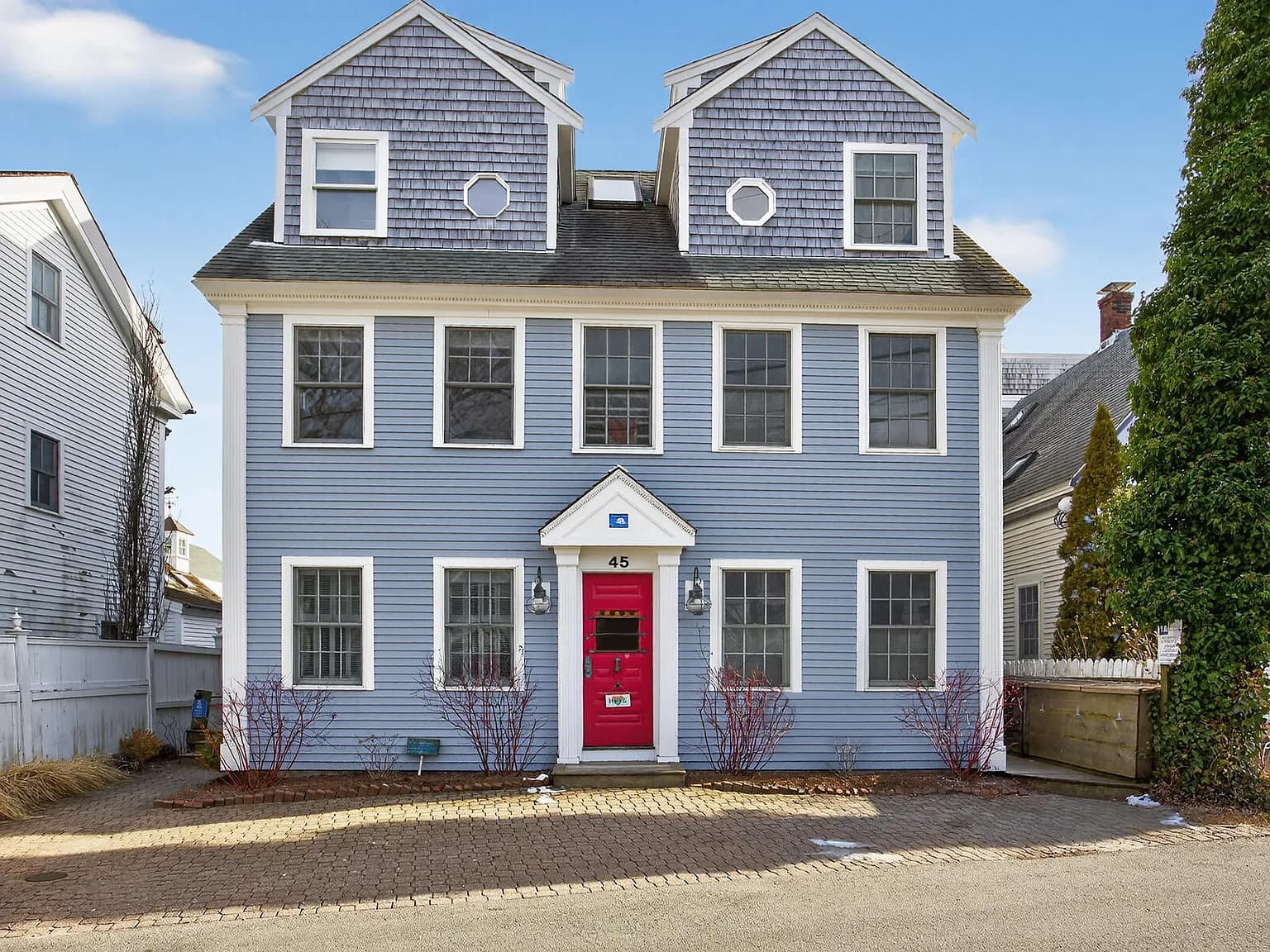 45 Commercial Street APT 9 - Photo 1