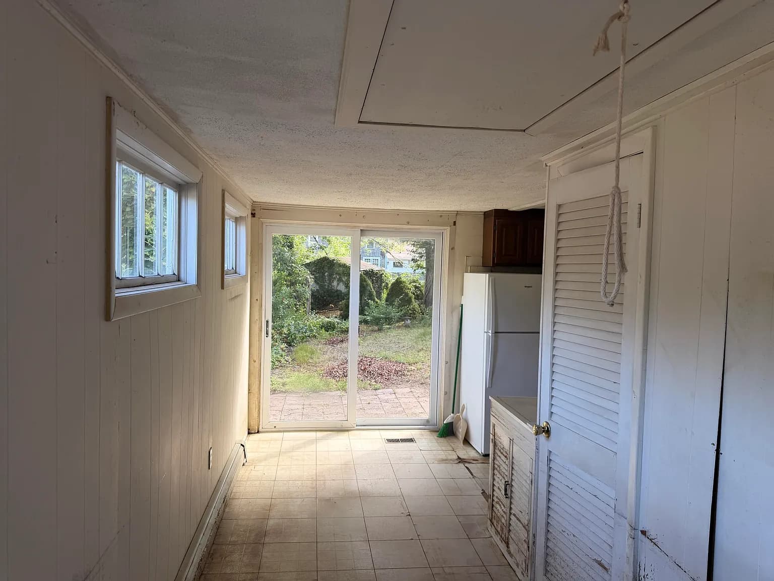 16 Lake Road E - Photo 6