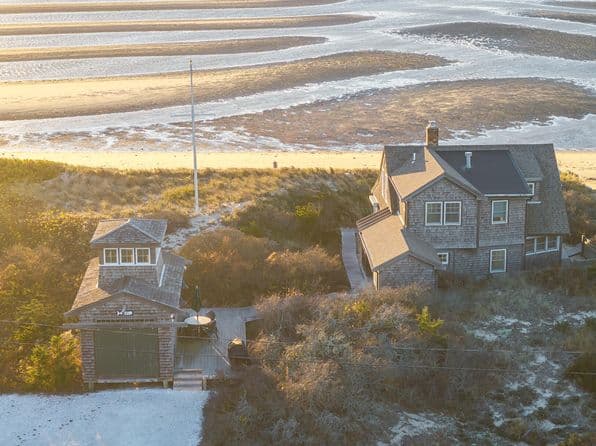 1145 Kingsbury Beach Road, Eastham