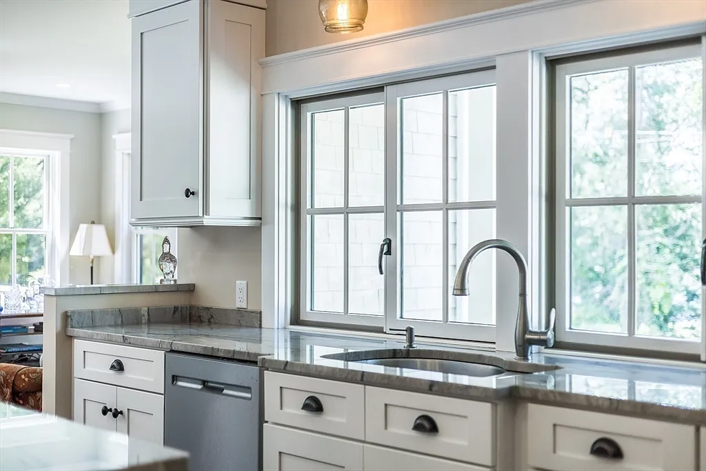 105 Bay Rd - Photo 6
